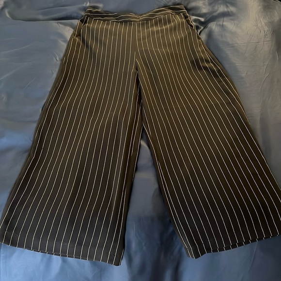 Azōe Wide-Legged Pinstripe Pants - Picture 1 of 6
